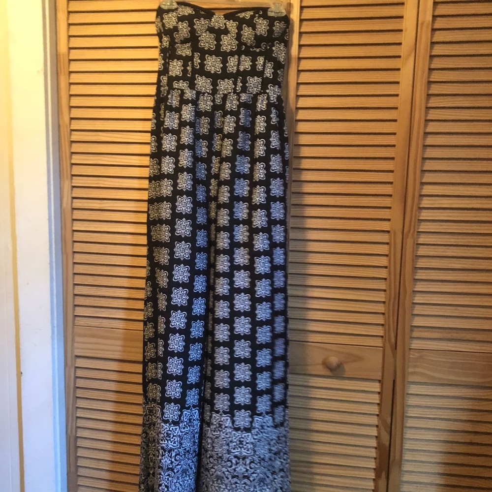 Black and white strapless jump suit